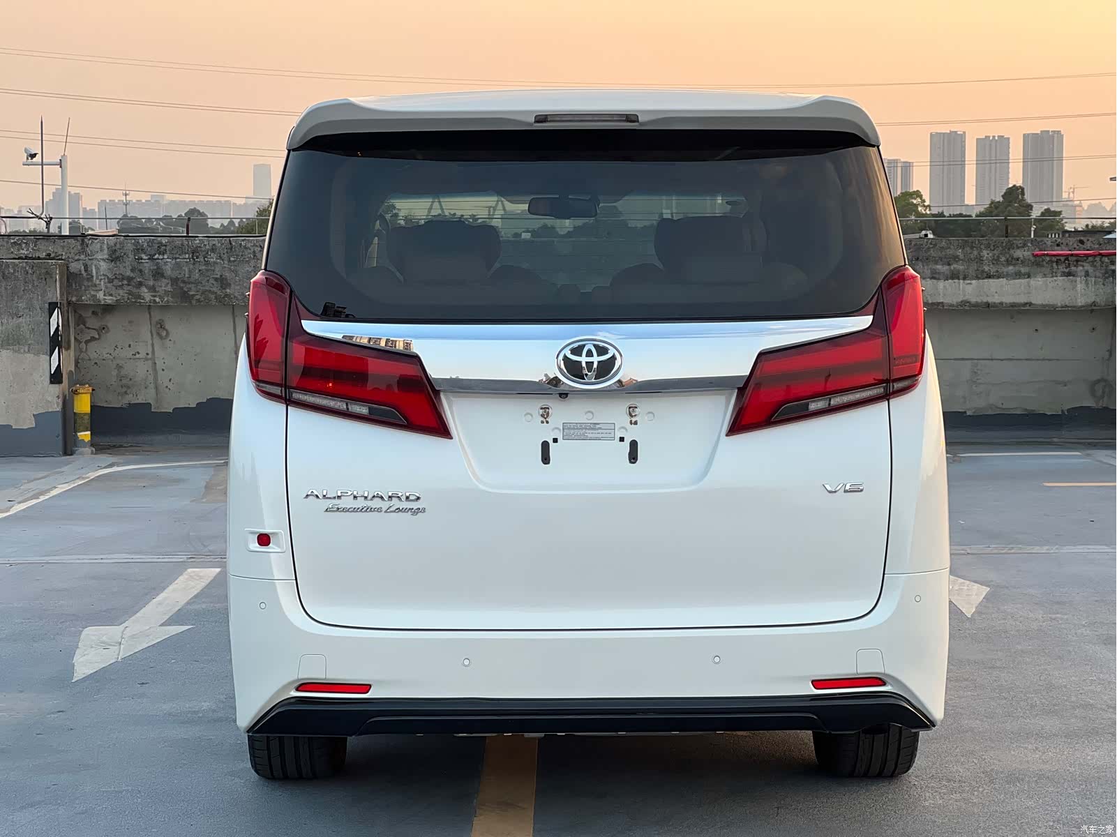 Toyota Alphard, 2018 6