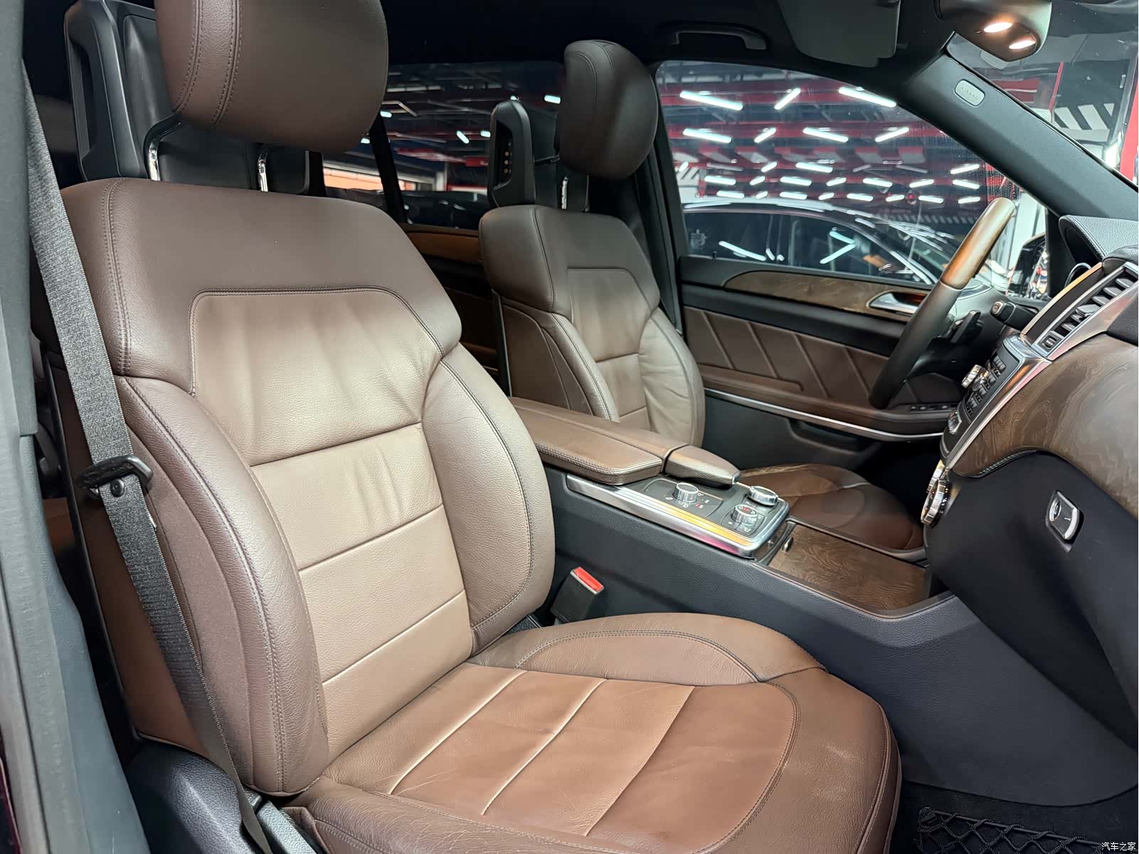 Mercedes-Benz GL-Class, 2015 24