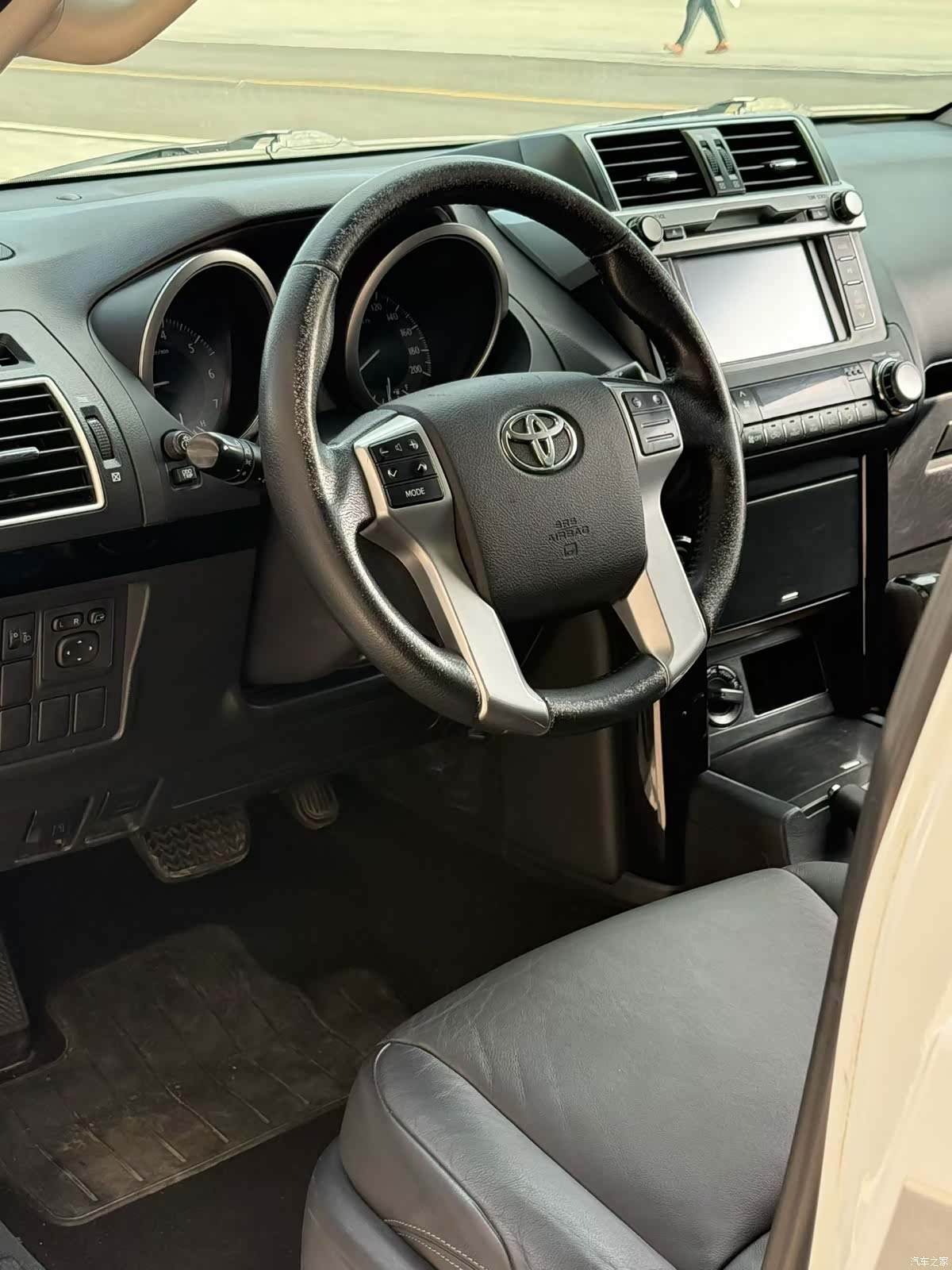 Toyota Prado, 2017 11