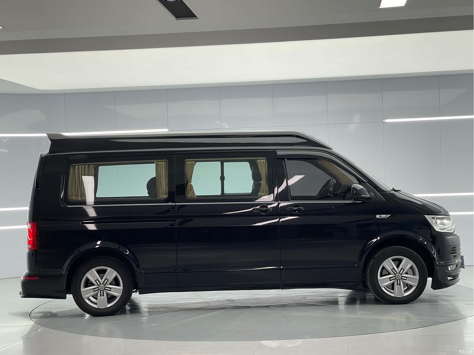 Volkswagen 7, 2019 7