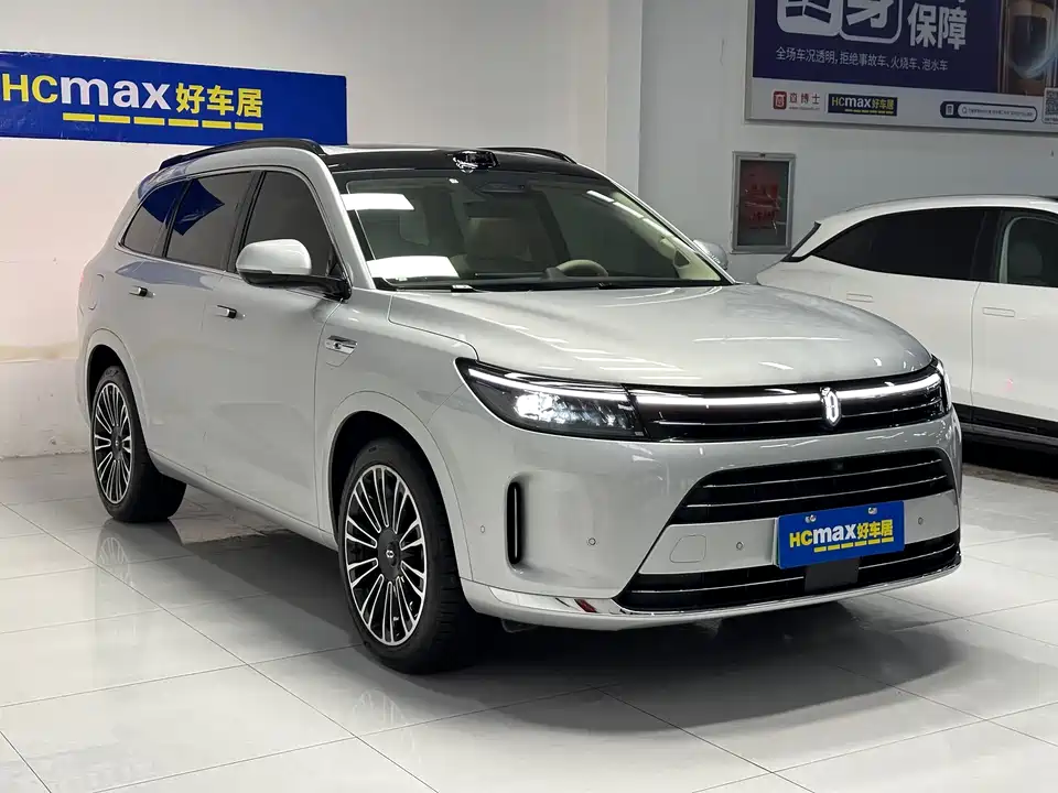 AITO Ask the world M7