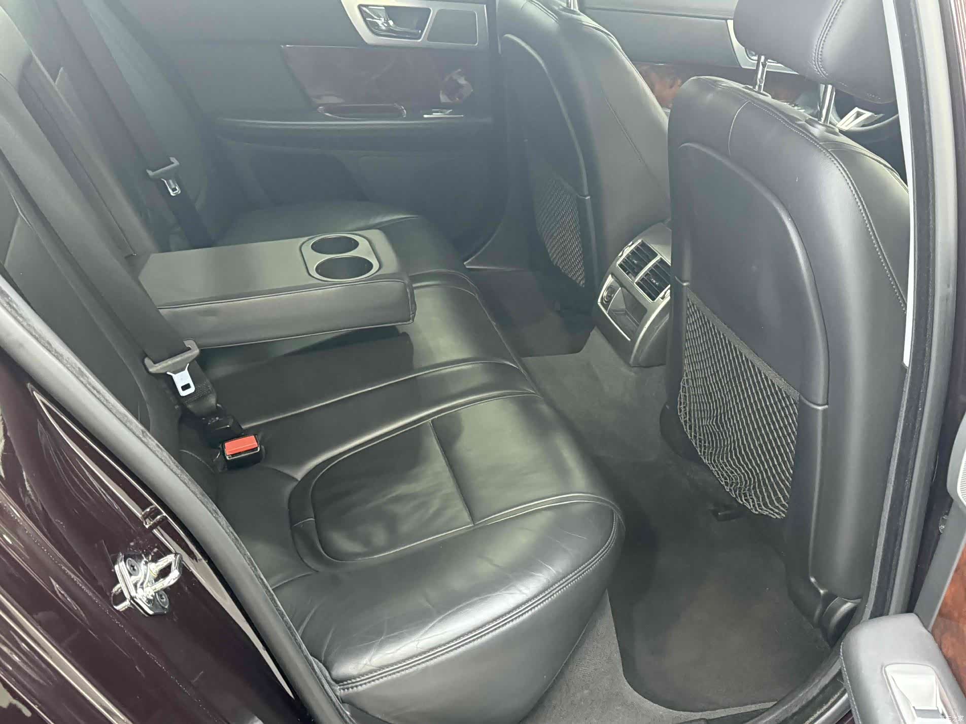 Jaguar XF, 2014 10