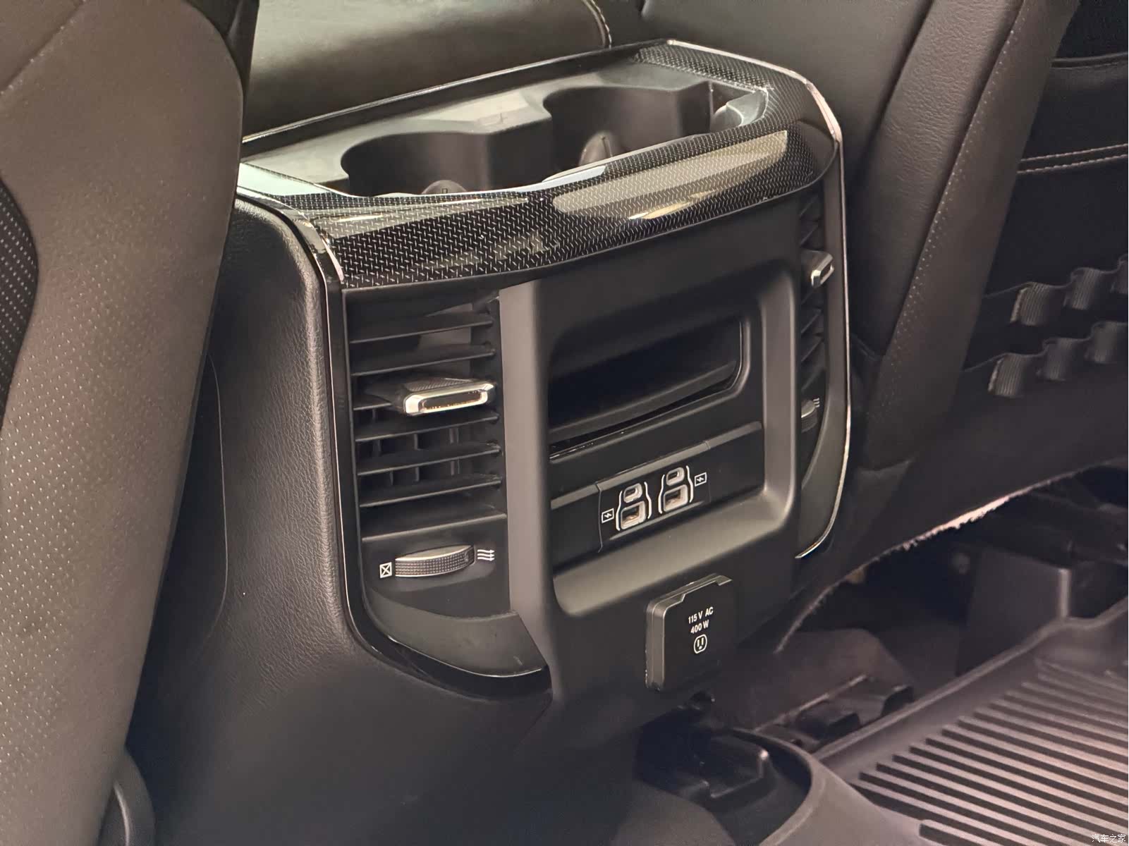 RAM Trucks, 2023 30