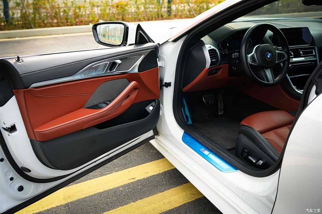 BMW 8 Series, 2021 27
