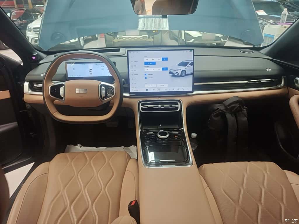 Geely A7, 2025 10