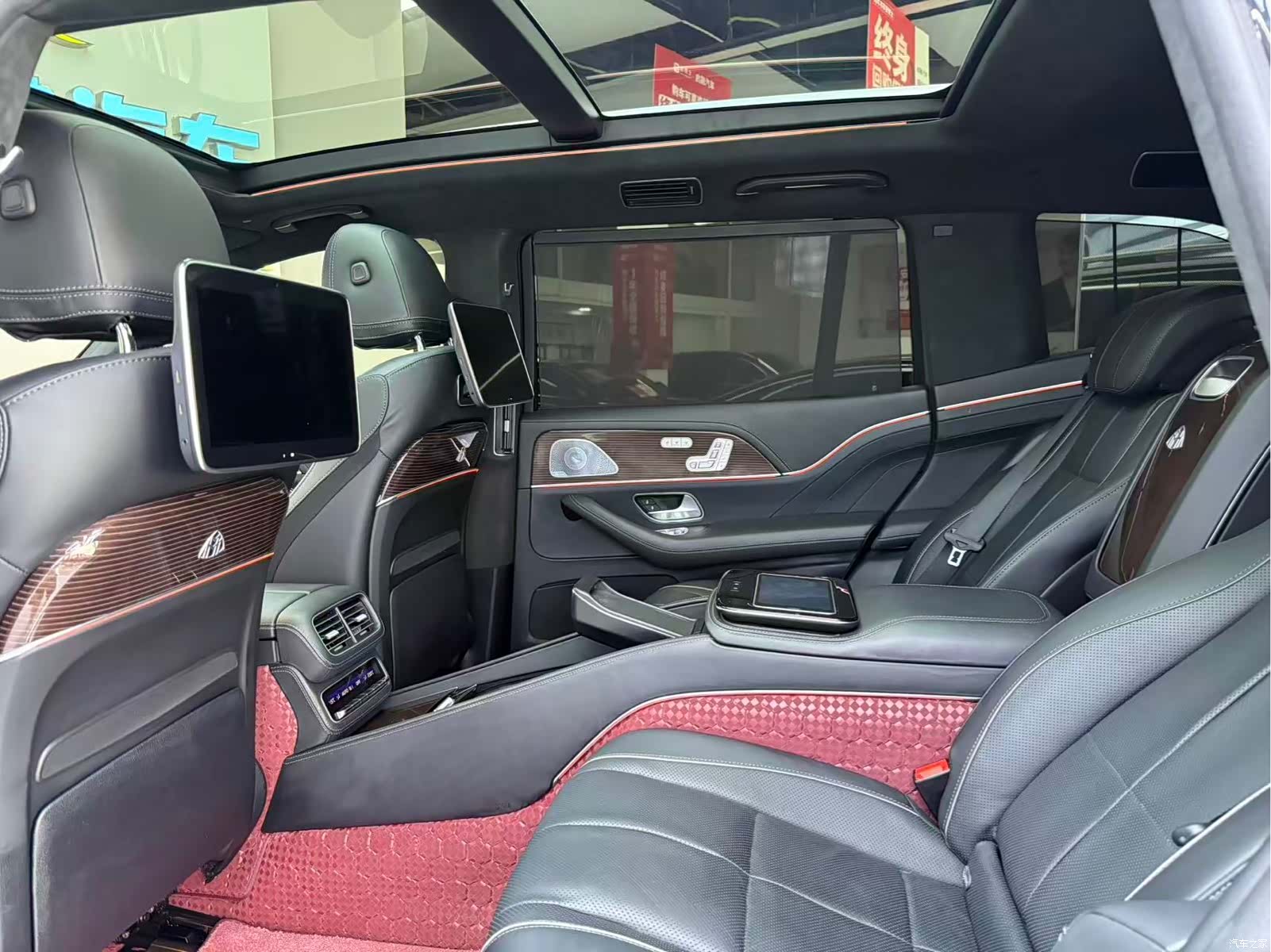 Maybach GLS, 2021 6
