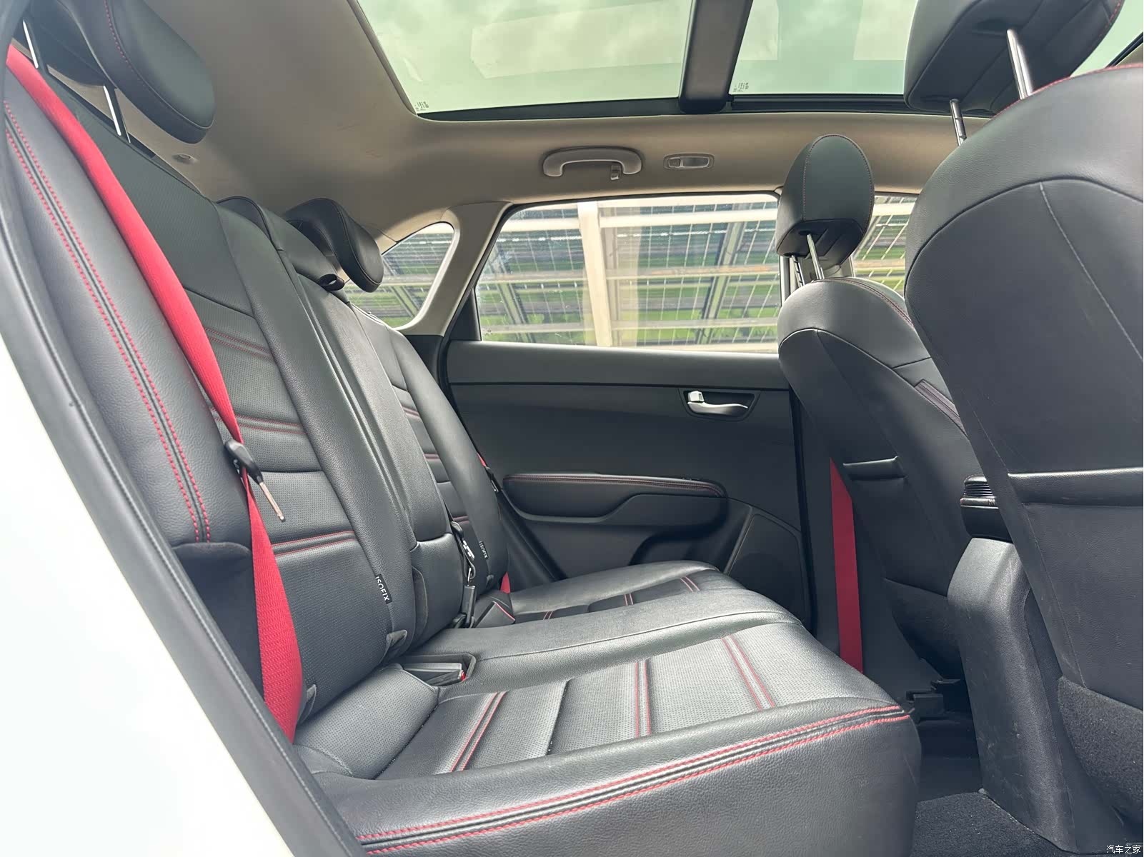 Kia KX3, 2016 13