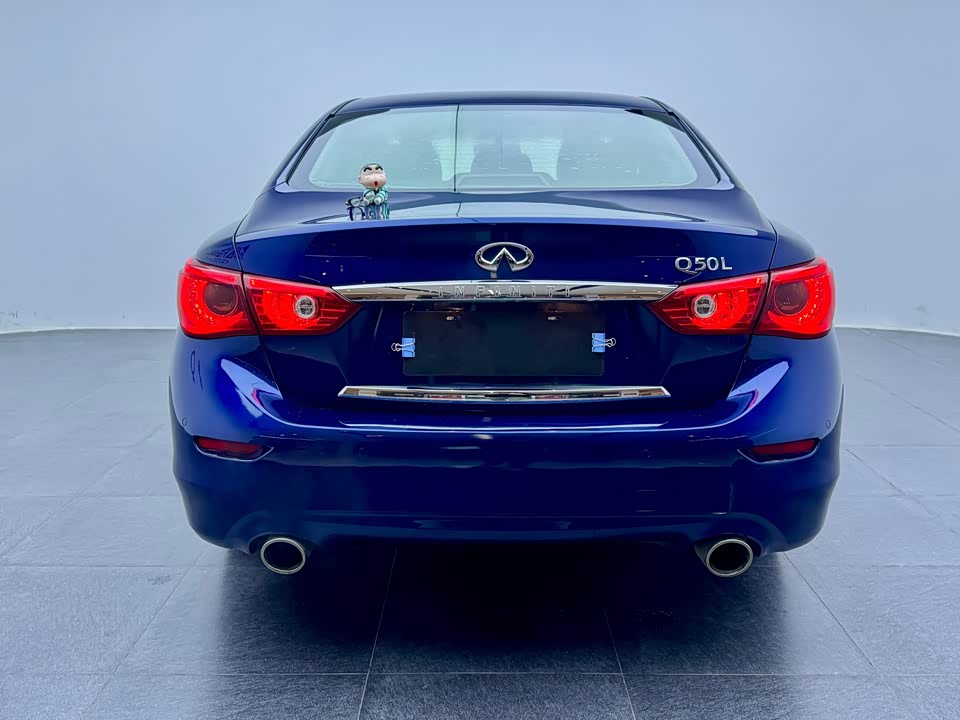 Infiniti Q50L