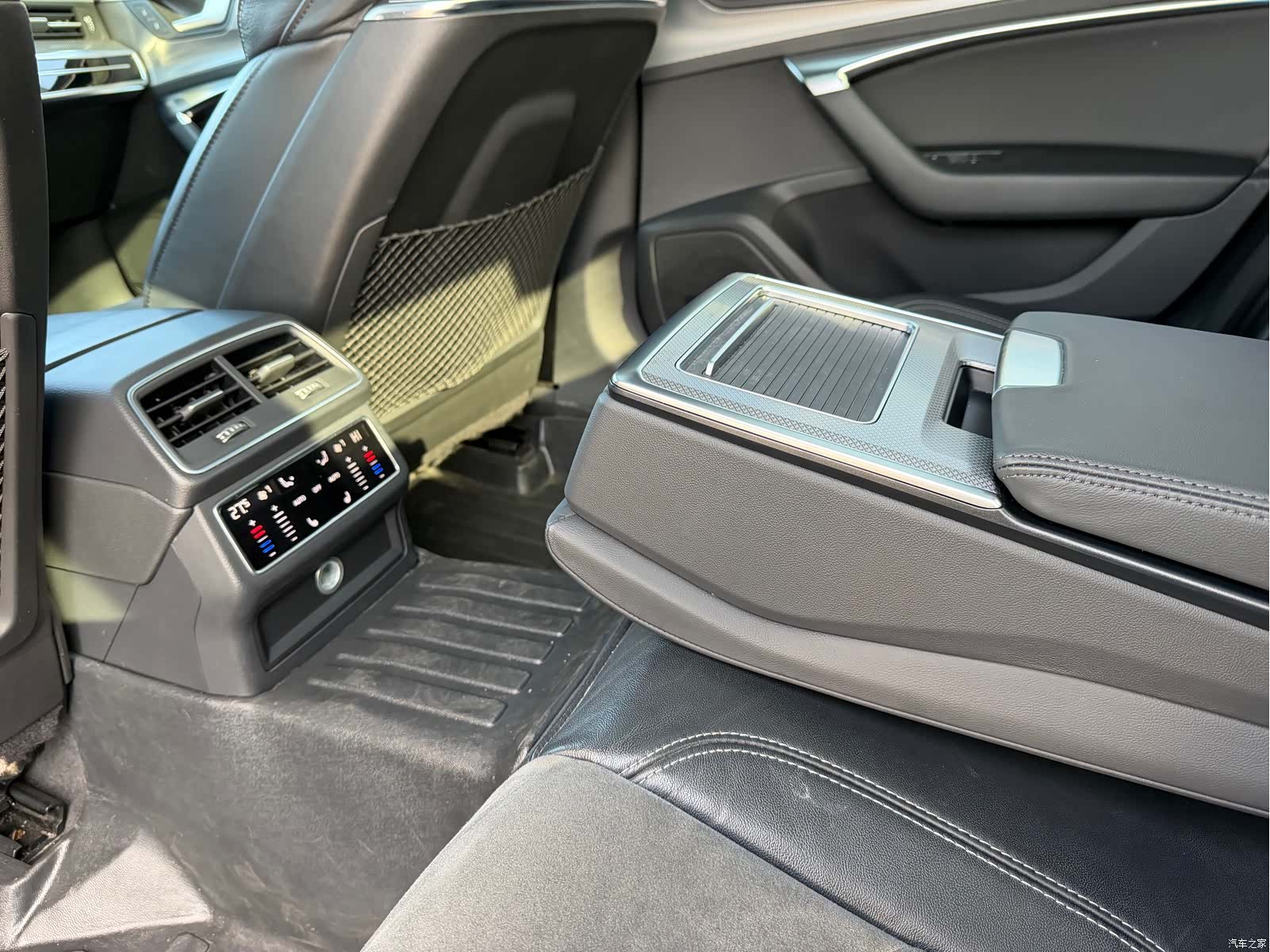 Audi A6L, 2021 27