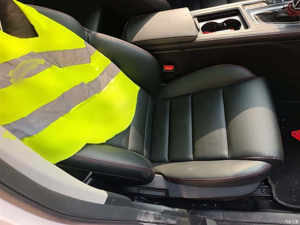 Geely Binray, 2020 17