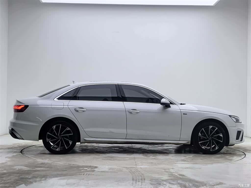 Audi A4L, 2024 все фото