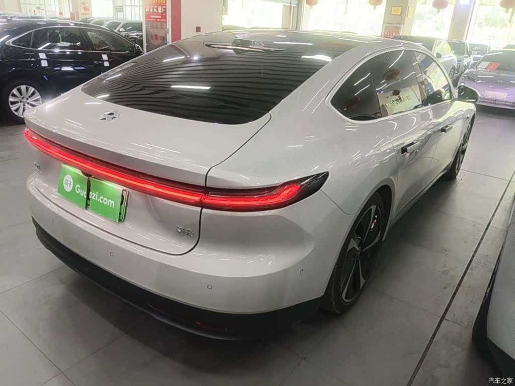 NIO ET7, 2025 все фото