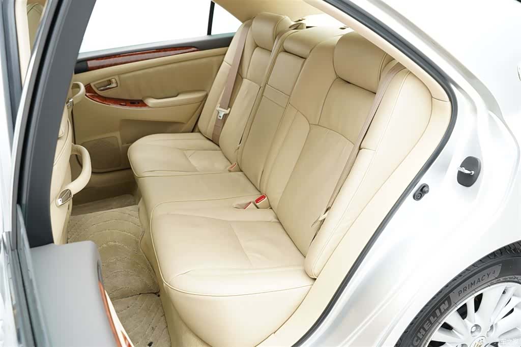 Toyota Crown, 2008 13