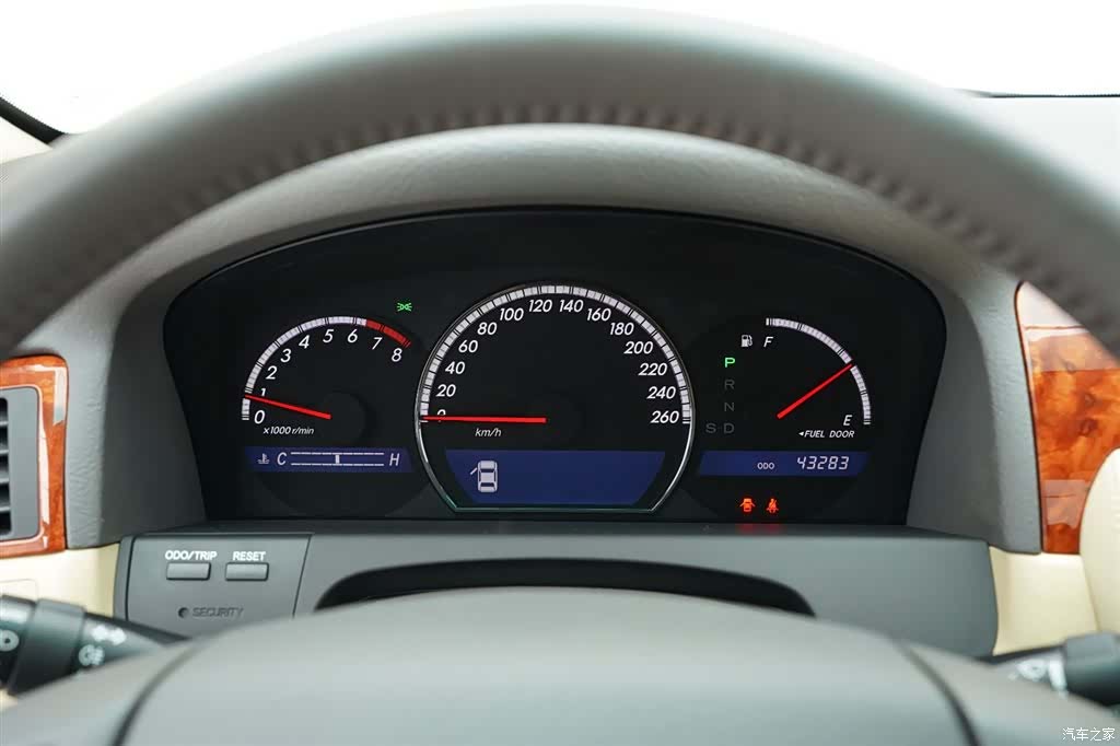 Toyota Crown, 2008 20