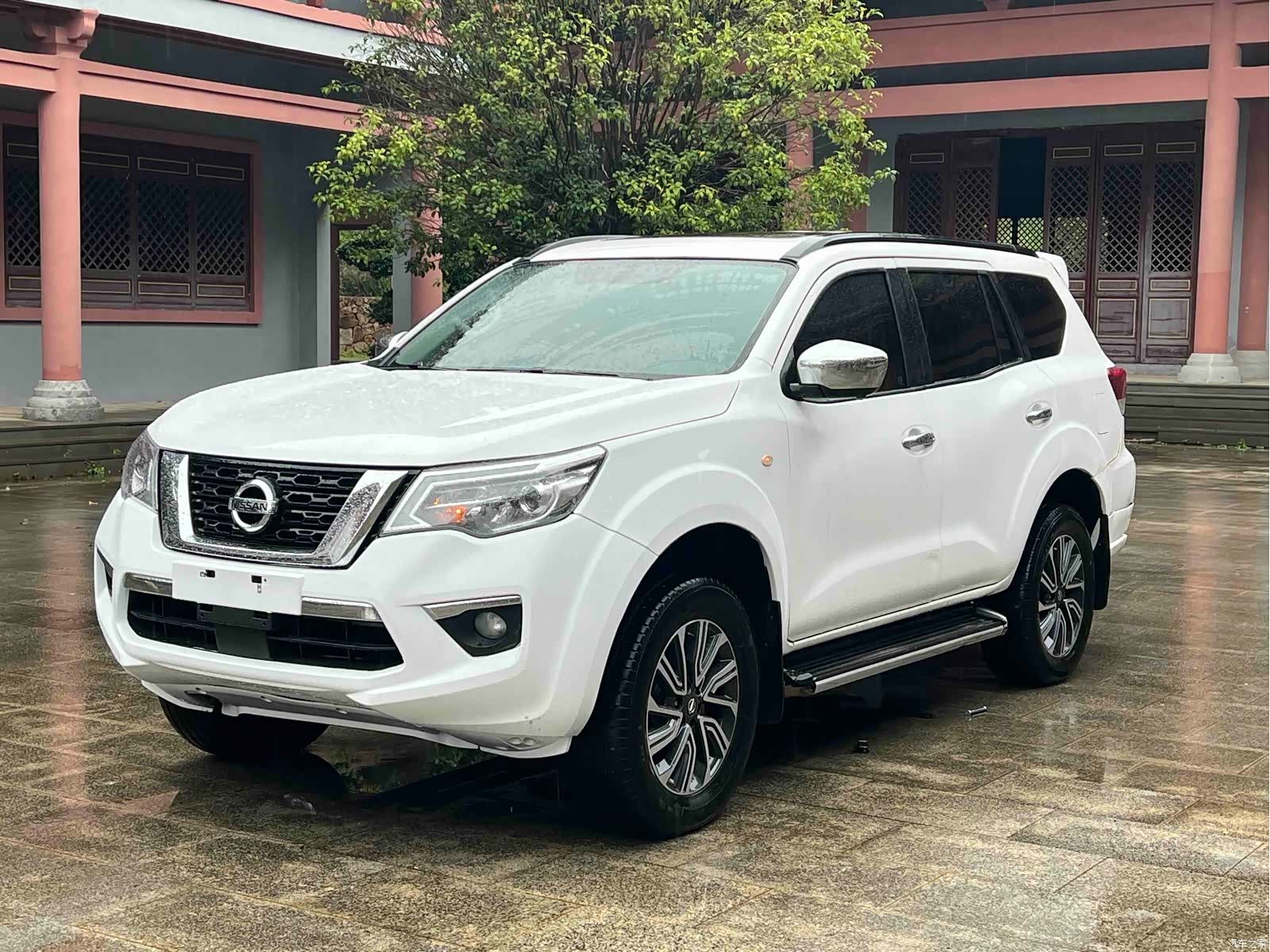 Nissan Terra