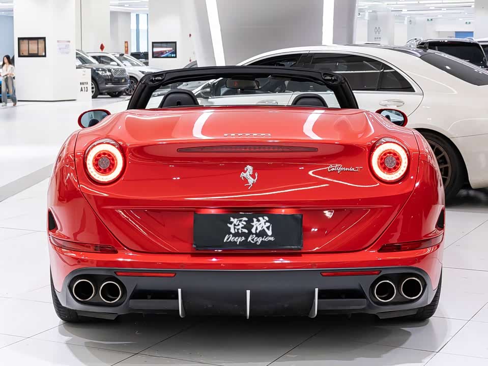 Ferrari California T
