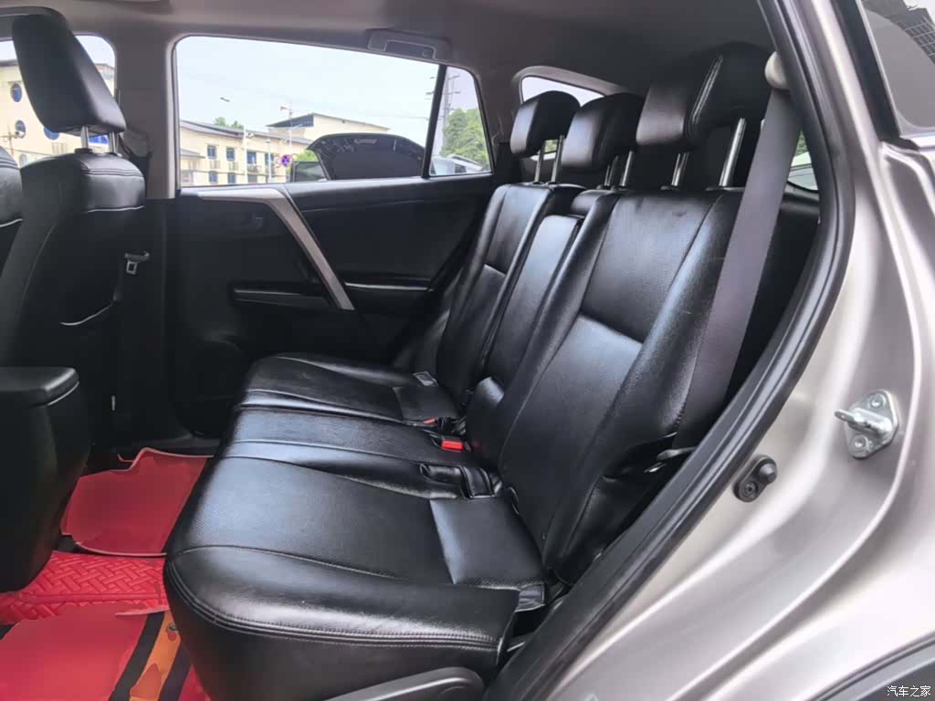 Toyota RAV4, 2018 17