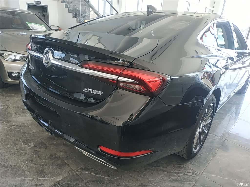 Buick LaCrosse, 2021 все фото