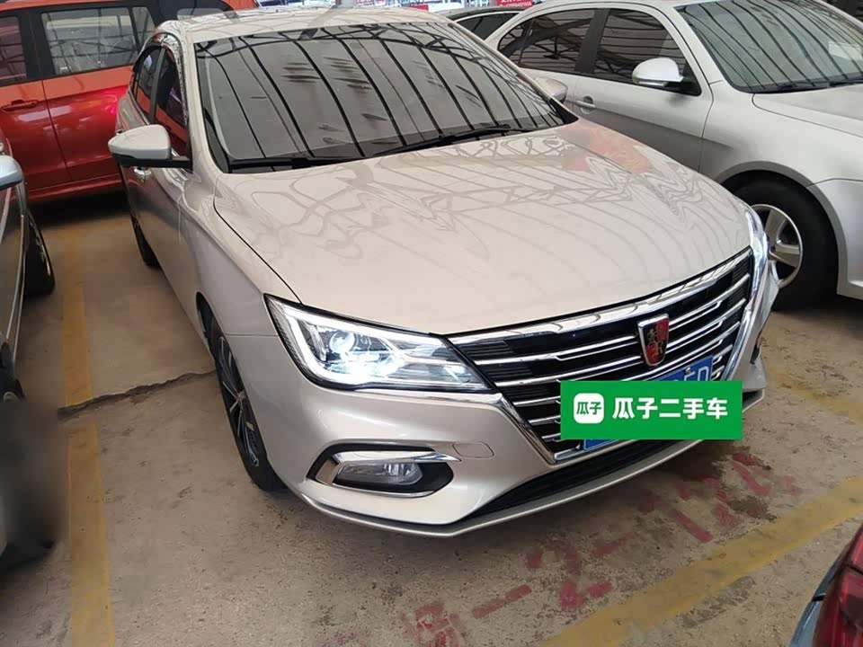 Roewe i5