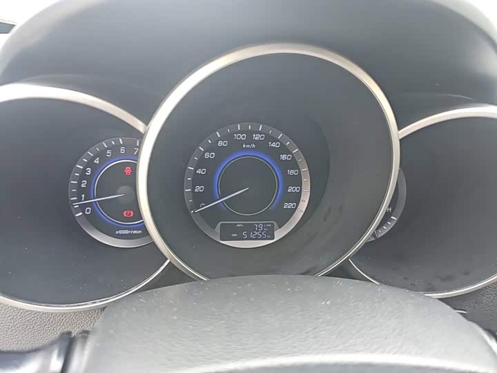 Changan Eado XT 2015 1.6L МКПП jun ku xing guo V