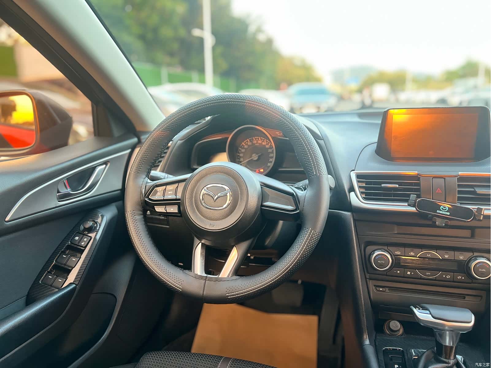 Mazda Mazda3, 2017 10