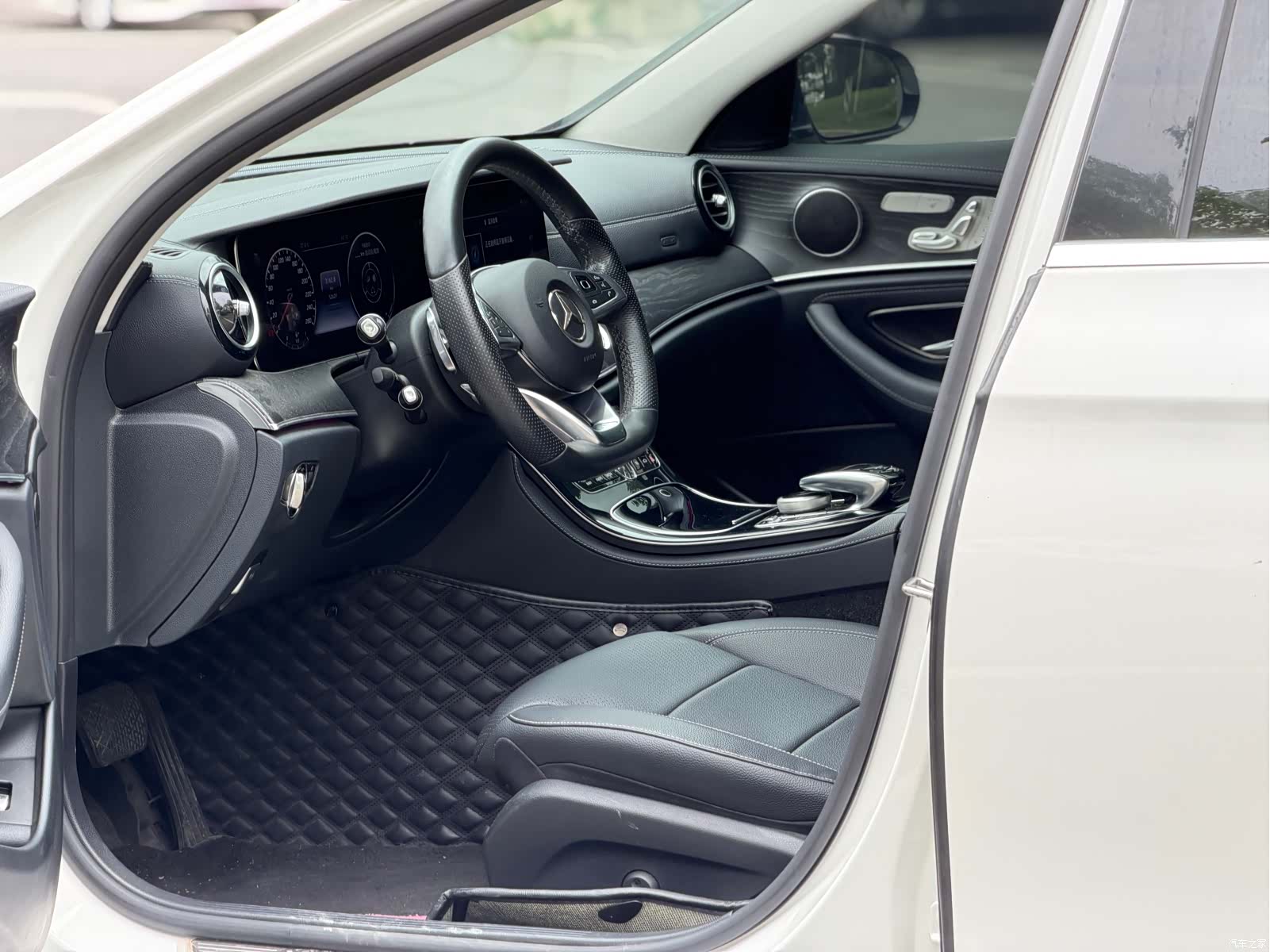 Mercedes-Benz E-Class, 2018 7