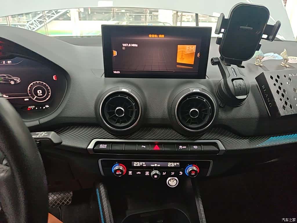 Audi e-tron, 2021 13