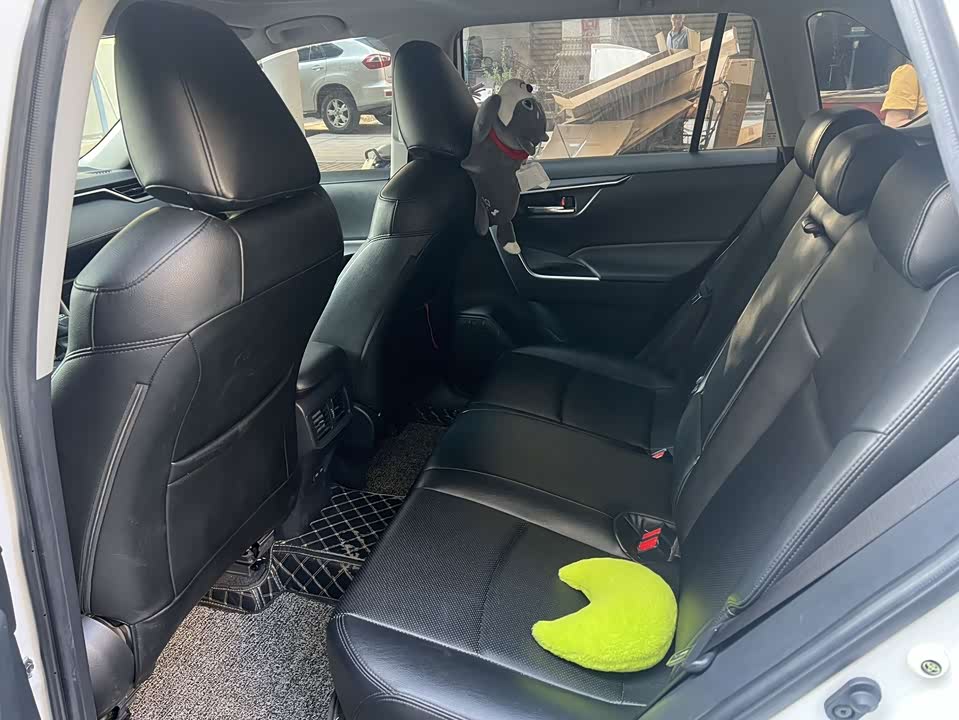 Toyota RAV4 Rongfang