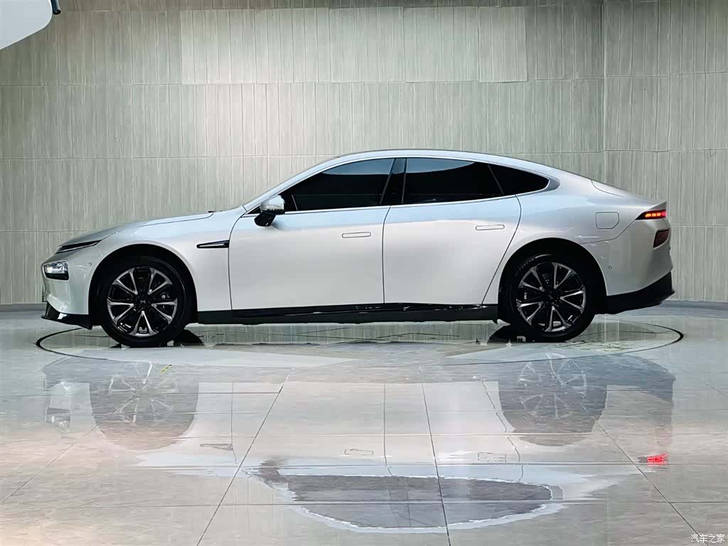 Xpeng P7, 2020 4