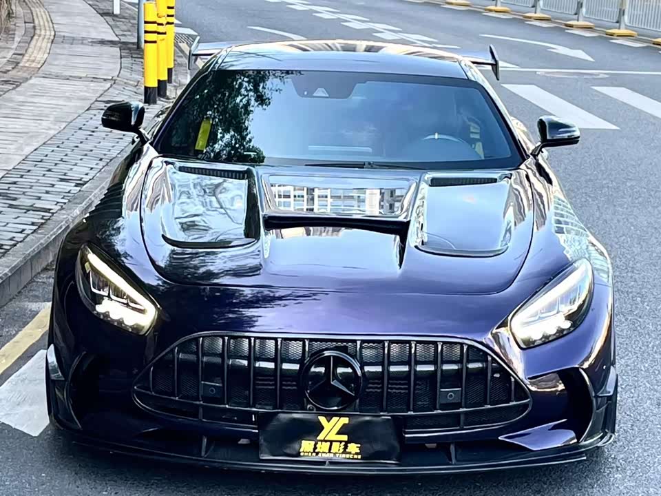 Mercedes-Benz AMG GT