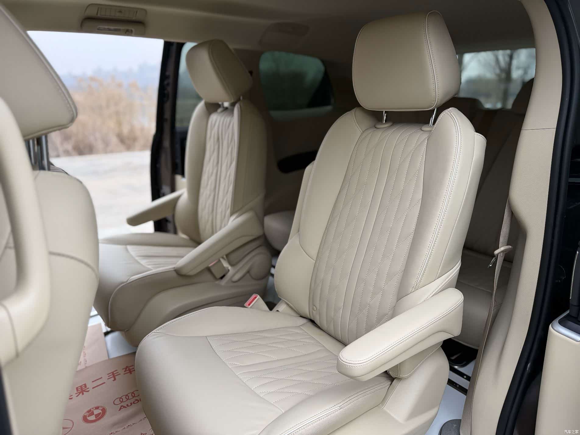 Buick GL8, 2023 4
