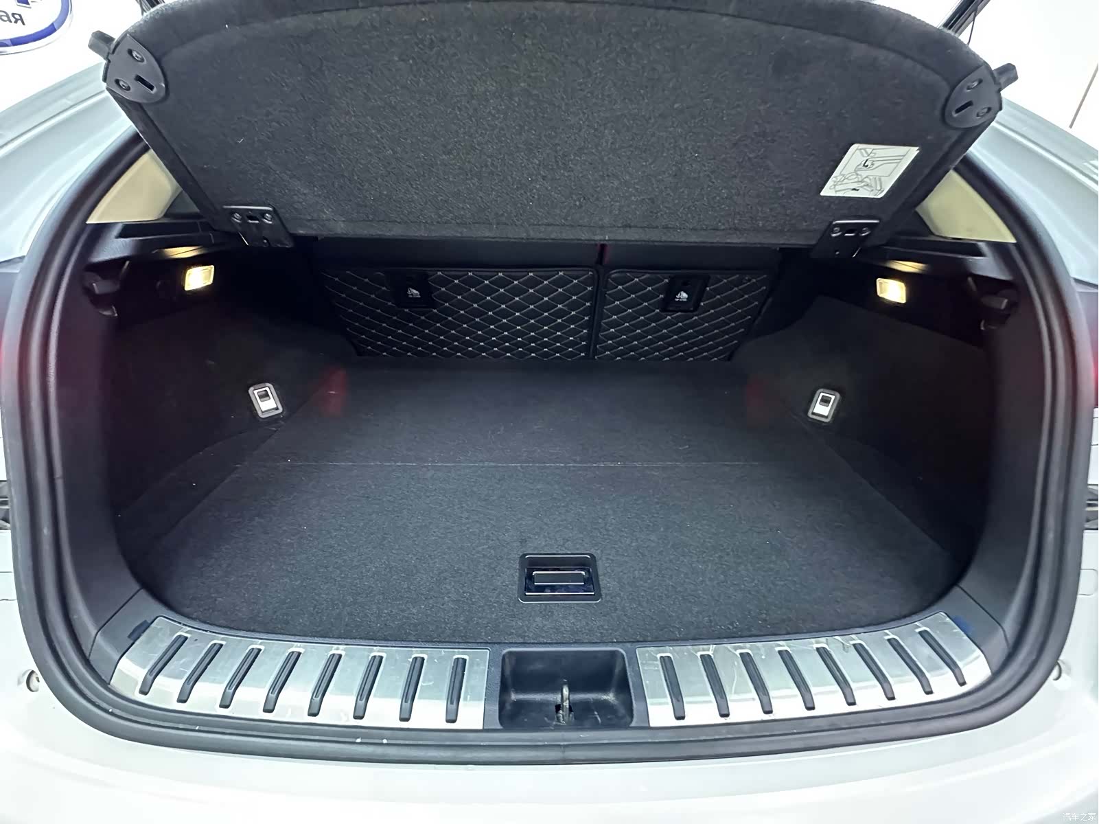 Lexus NX, 2021 19
