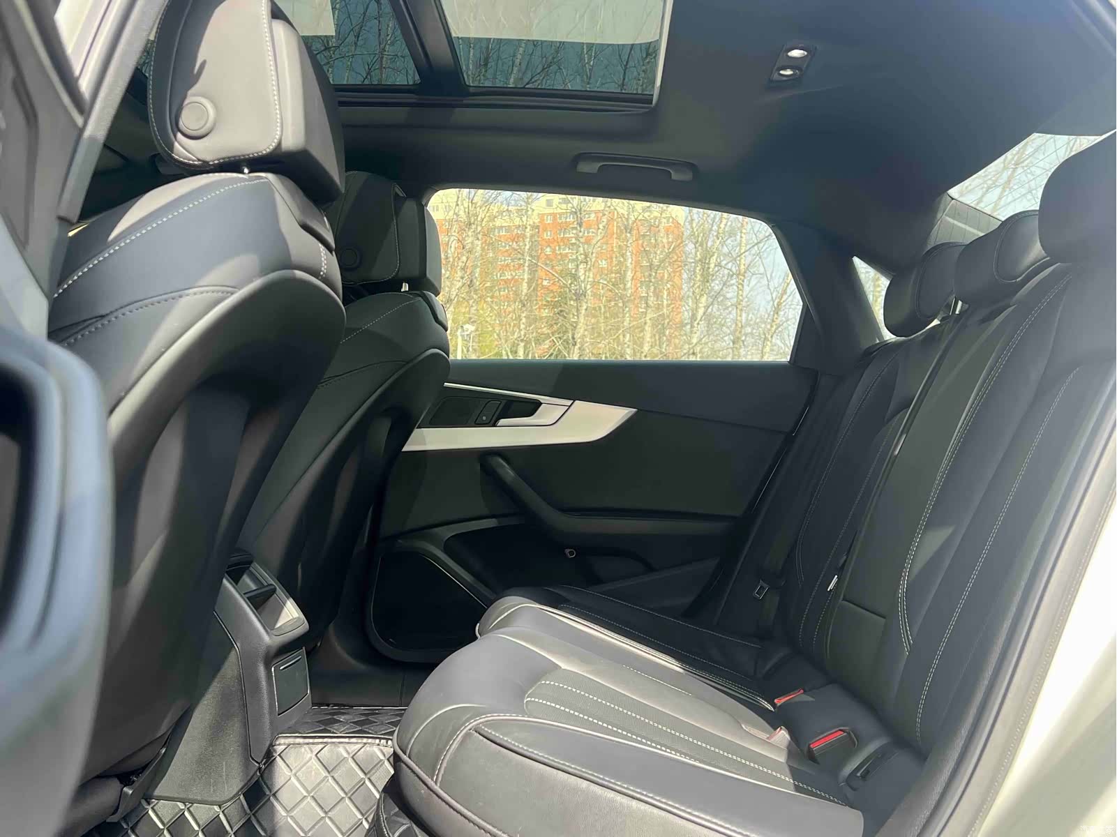 Audi A4L, 2024 все фото