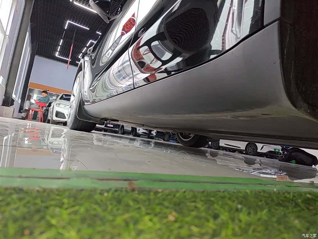Tesla Model Y, 2023 22