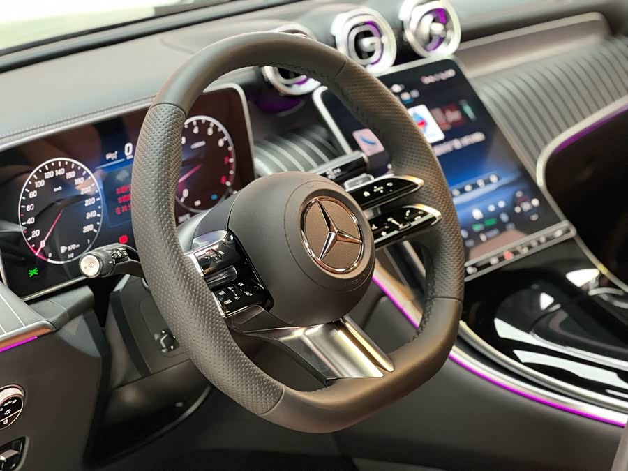 Mercedes-Benz GLC-Class 2025, фото 7