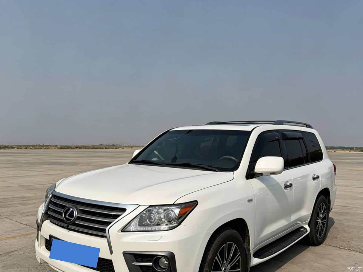 Lexus LX, 2008 1