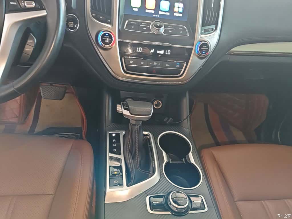 Changan CS95, 2017 14
