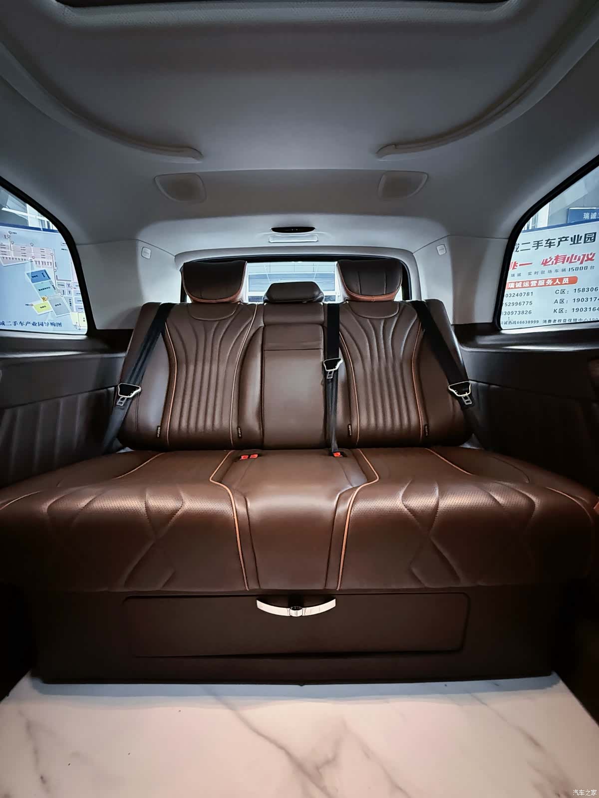 Mercedes-Benz V-Class, 2023 8