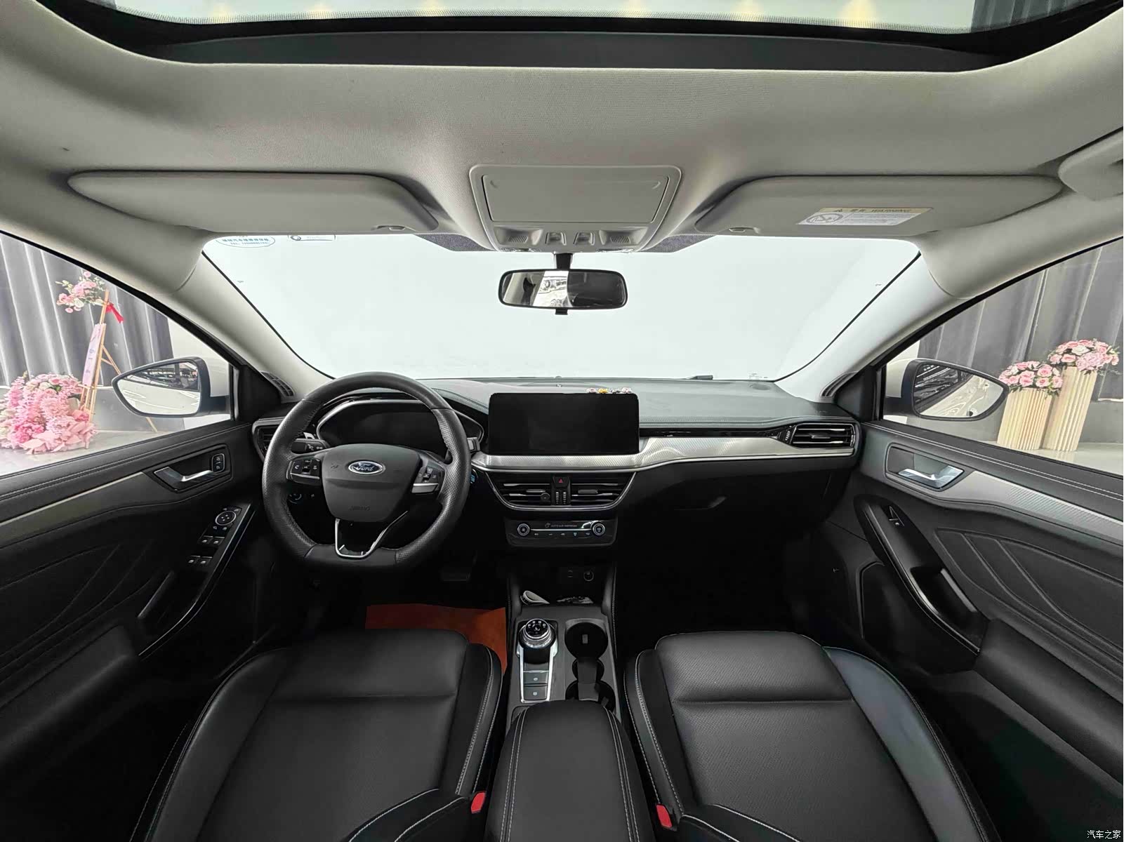 Ford Focus, 2022 6