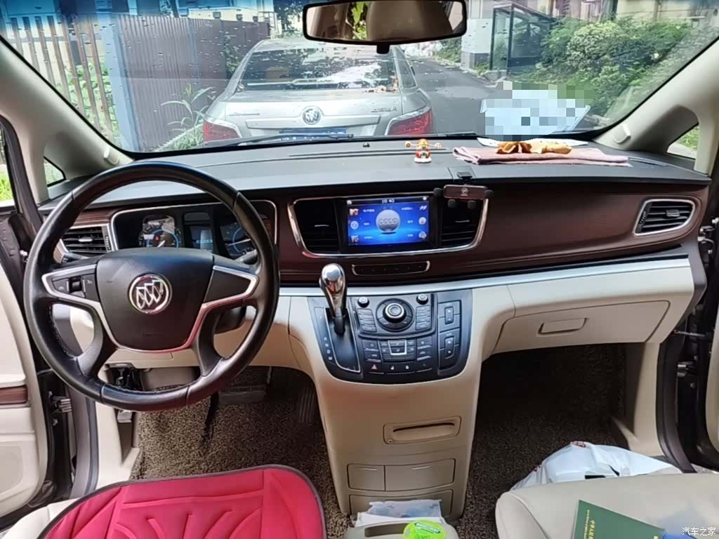 Buick GL8, 2016 13