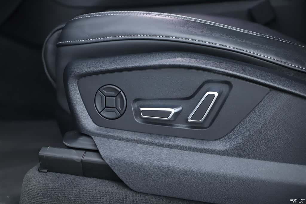 Audi Q7, 2024 21