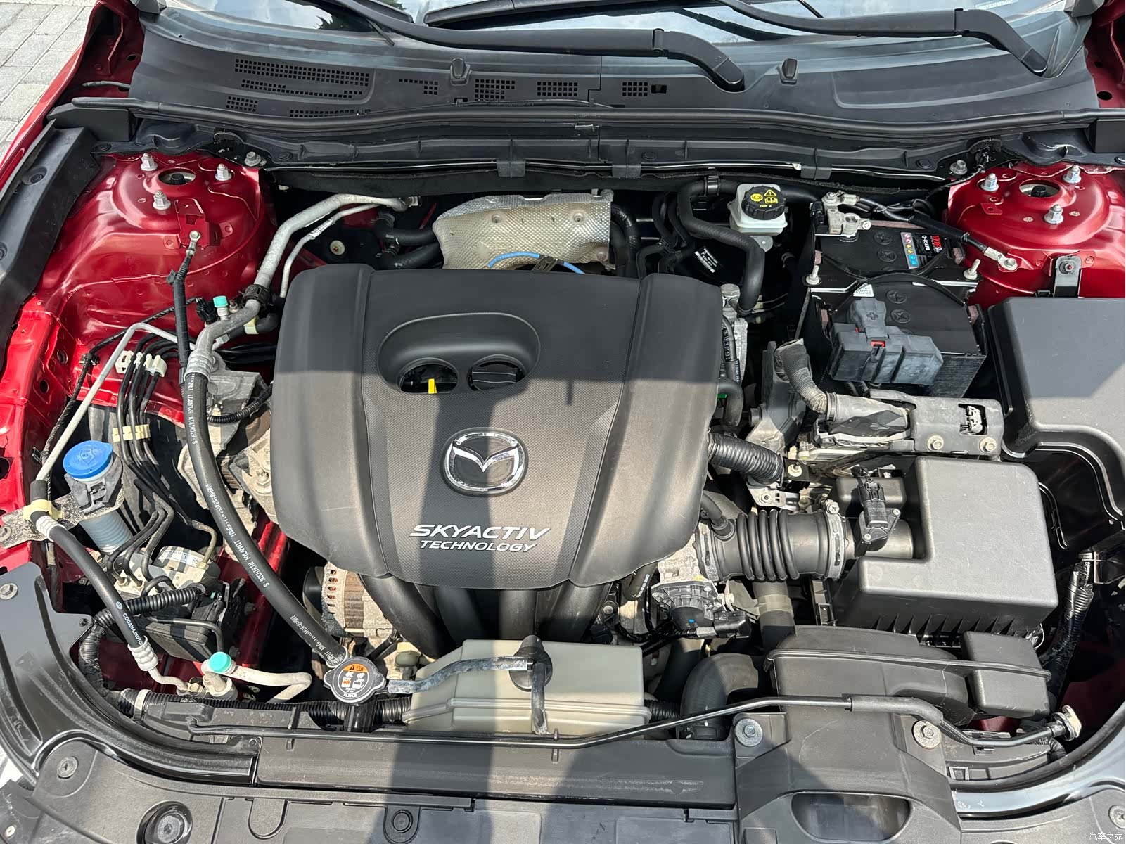 Mazda Mazda3, 2015 15