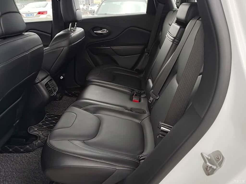 Jeep Cherokee, 2016 17