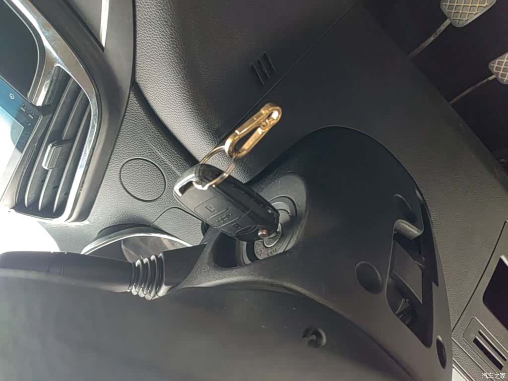 Wuling 560, 2017 9