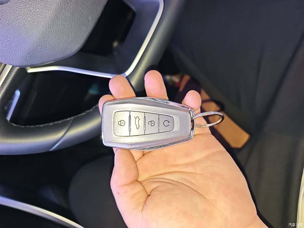 Geely Coolray, 2021 9