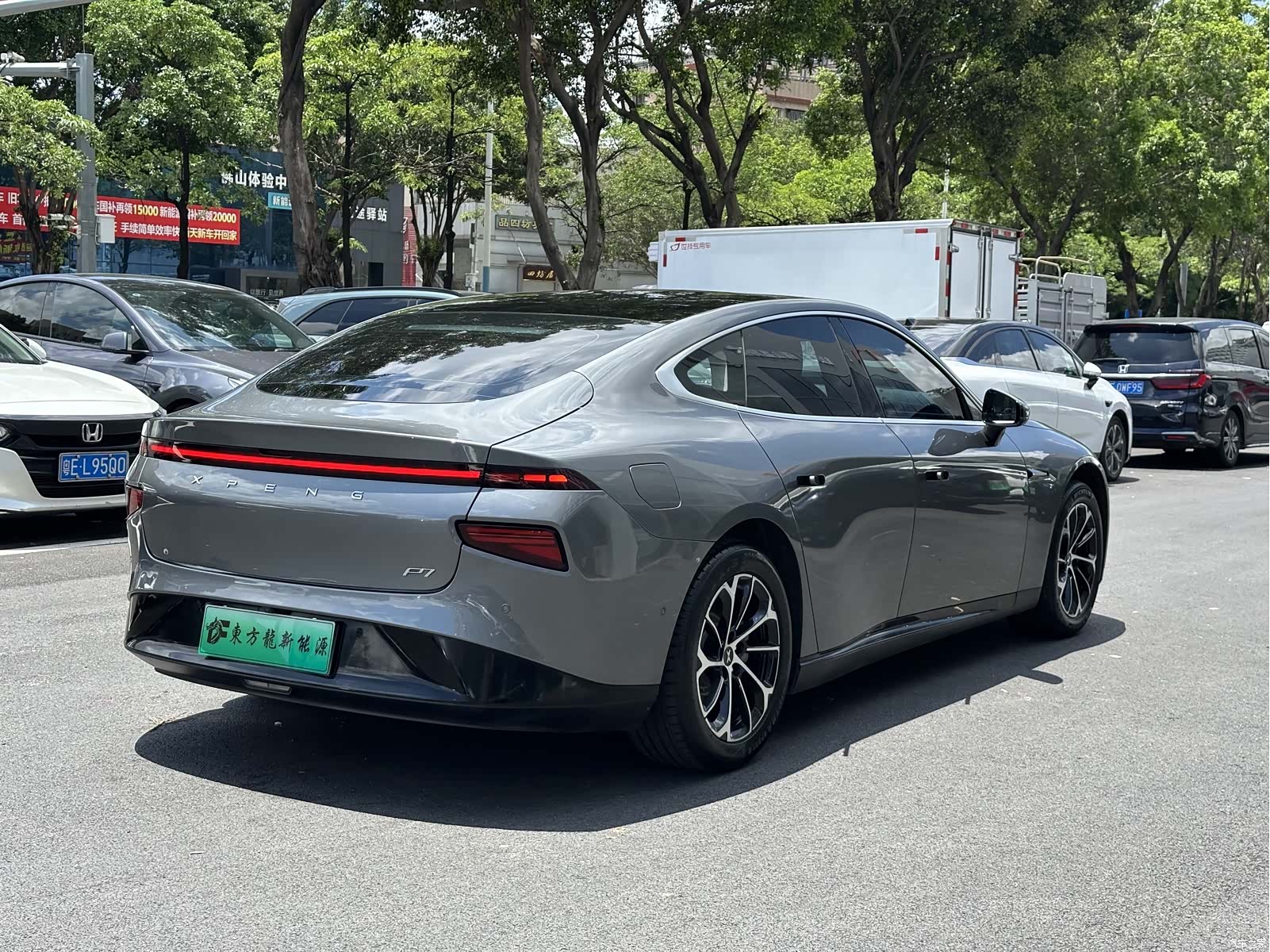 Xpeng P7, 2020 все фото