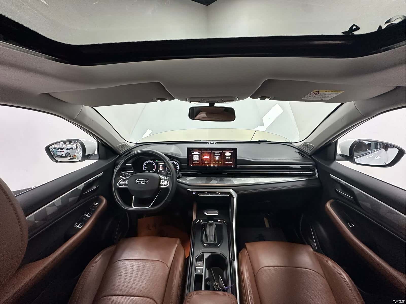 Geely X6, 2022 21