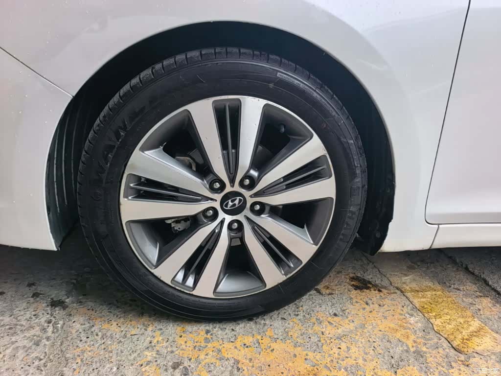 Hyundai GLS, 2016 23