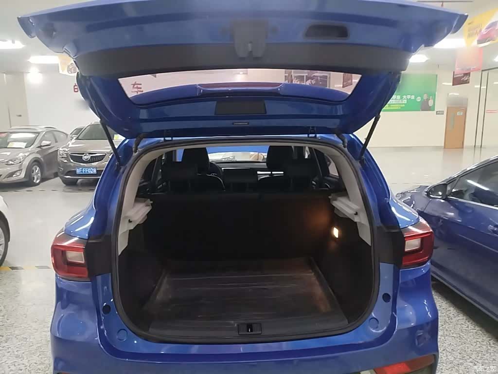 MG ZS, 2019 19