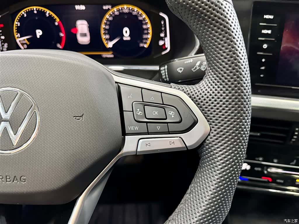 Volkswagen Passat, 2025 24